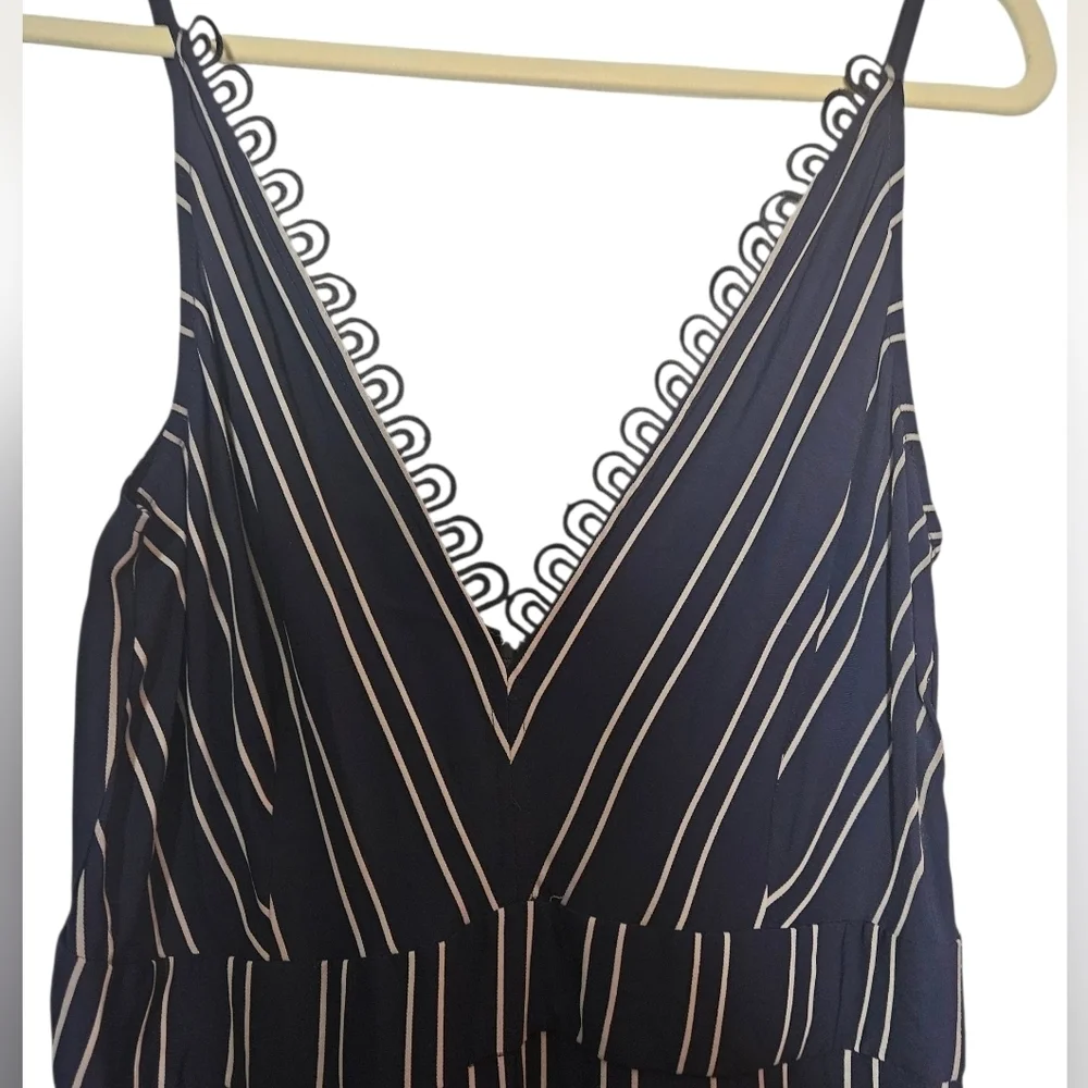 ML Monique Lhuillier Corentin Jumpsuit, Size 14, NWT - Picture 8 of 14